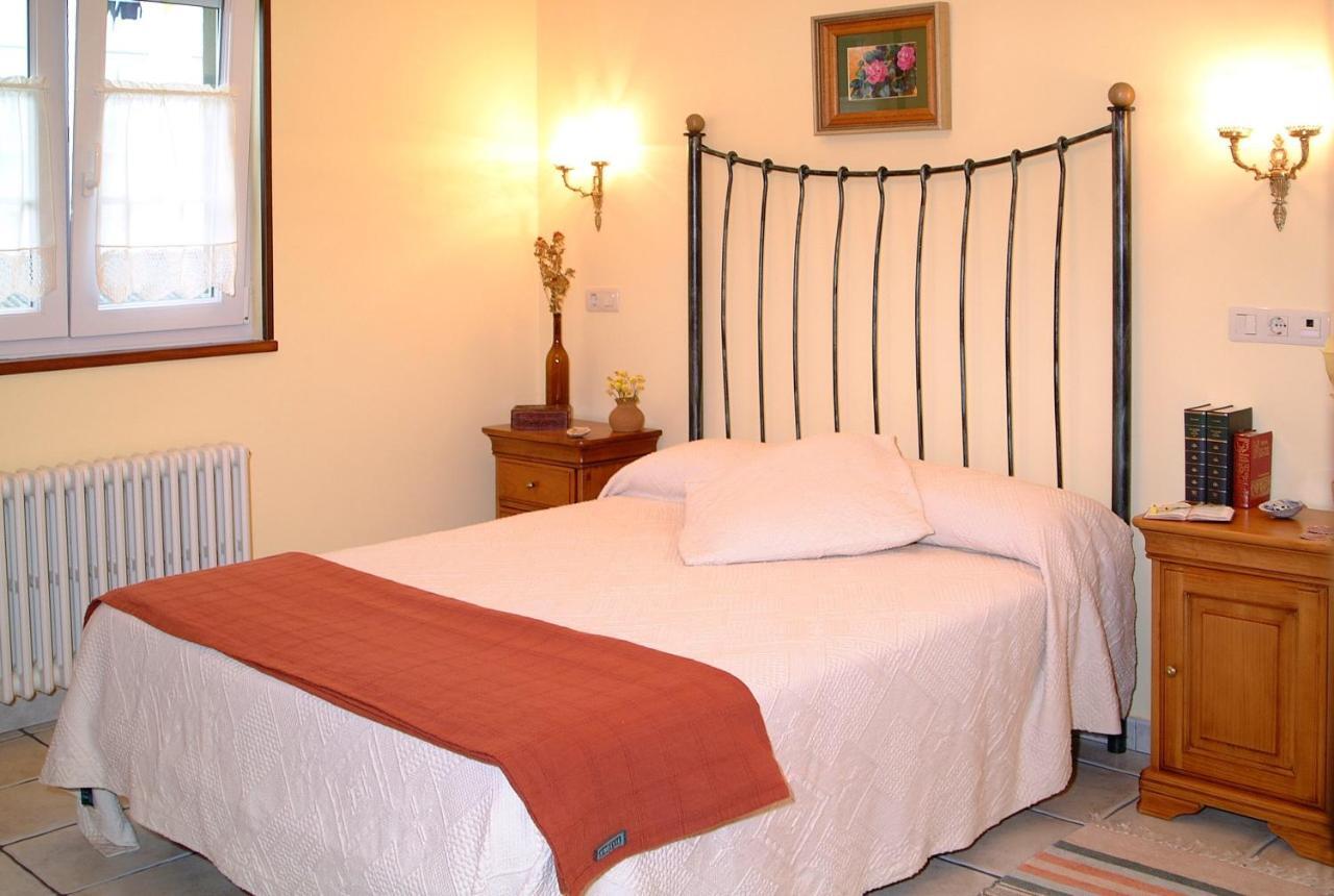 Apartamentos Casa Germana Tapia De Casariego Eksteriør bilde